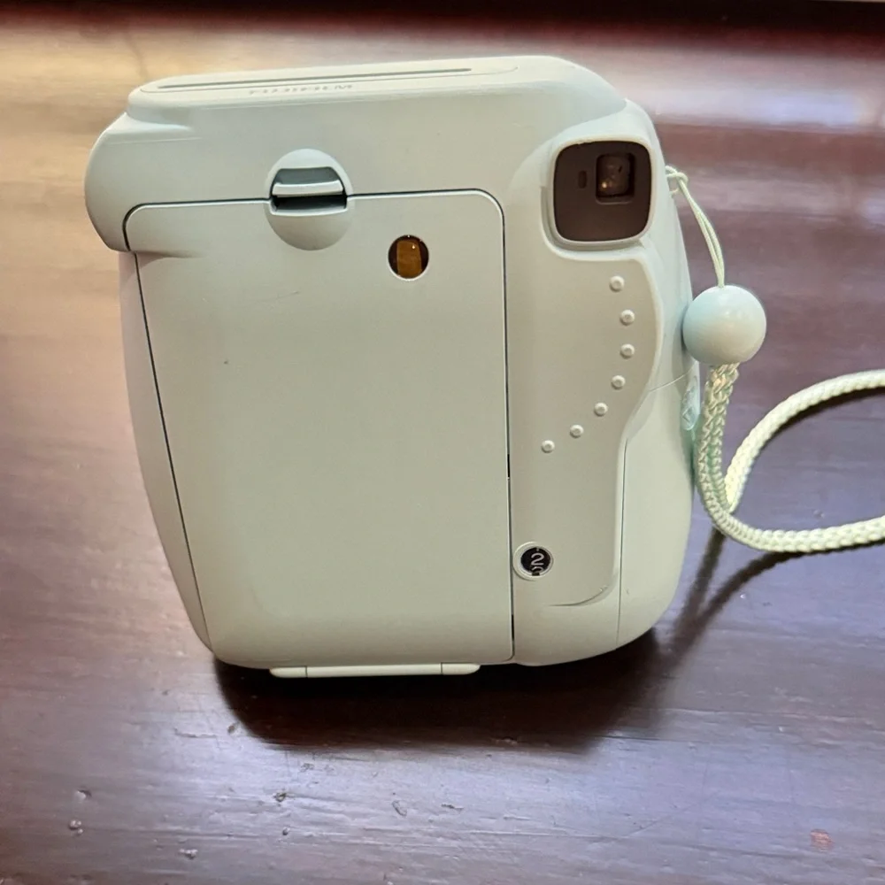 Fujifilm Instax Mini 8 Camera - Mint Green